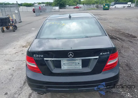 2012 Mercedes-Benz C 300 Luxury 4Matic/Sport 4Matic из США, поврежденный, VIN WDDGF8BB9CR205106